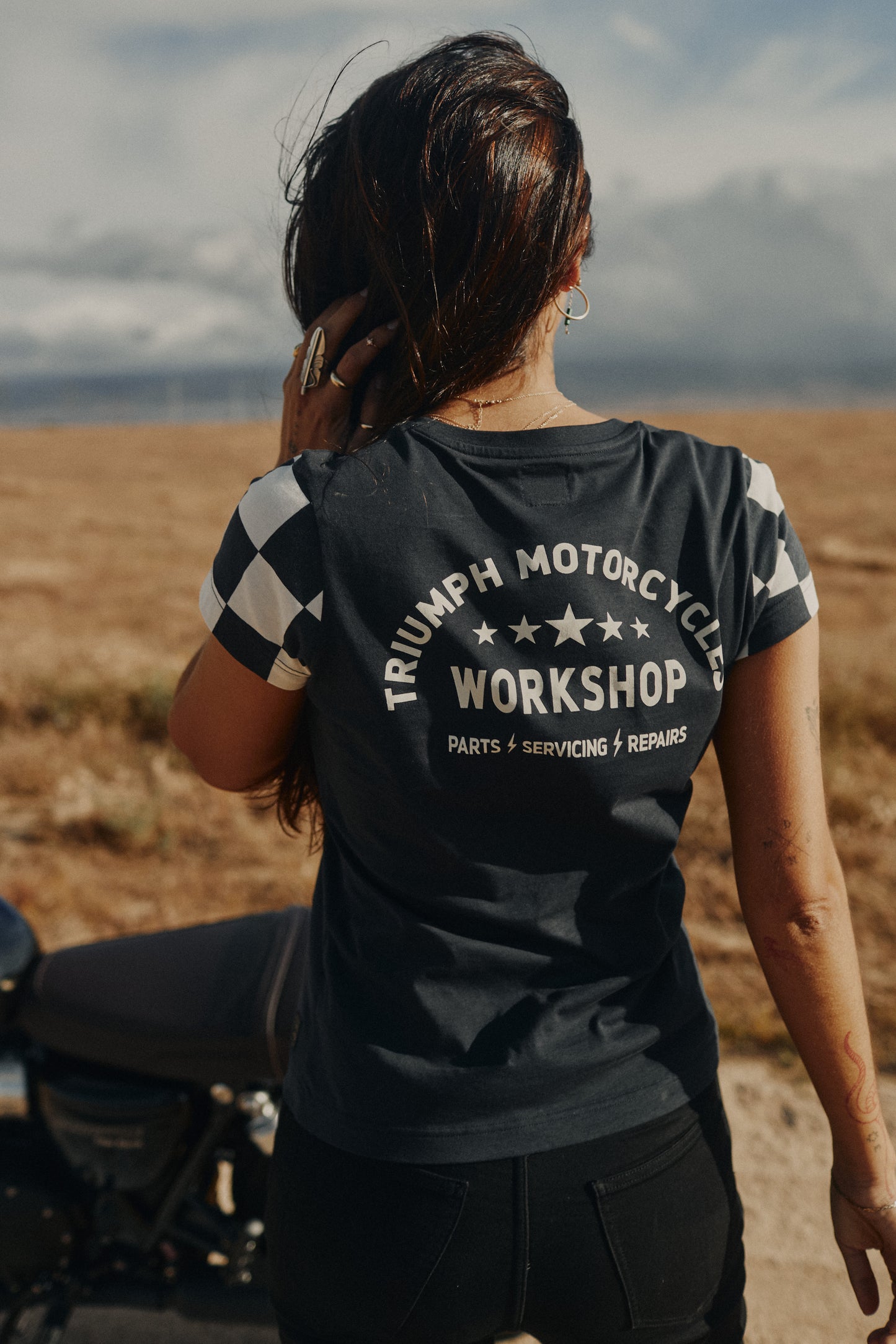 Triumph Camiseta de manga corta con tablero de ajedrez para mujer